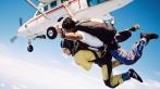 Испытай адреналин! Скидки на самостоятельный прыжок с парашютом или прыжок с инструктором.