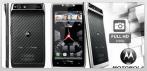 На оригинальный смартфон Motorola RAZR XT912. Привыкай к лучшему!