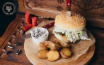 Скидка 50% на меню и напитки в Bullet Burgers Bar в минуте от м. Пионерская