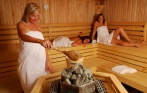 Скидка 64% в сауне Камараджа на Васильевском! Финская парная, бассейн с гидромассажем! 400 р. за час для компании до 6 чел.