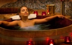 От 990 р. за SPA-программы на выбор, термообертывание, кедровую фитобочку и другое в медицинском центре косметологии Ju Vise